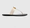 2021 SS Sandaler Classic Luxury Designer Tofflor Kvinnor Människor Mode Casual Tunna Black Flip Flops Ladies Brand Beige Skor med låda