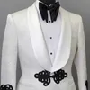 White Floral Jacquard Men Suits for Wedding 2 Piece Slim fit Groom Tuxedo with Black Pants Man Fashion Costume Male Set Jacket X0909