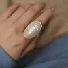Klusterringar huanzhi oval personlighet geometriska pärlor skal metall legering fingeruppsättningar för kvinnor fest resesmycken gåvor