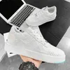 Scarpe Net rosso piccolo inverno bianco coreano studente con la suola spessa fashionSports scarpe da uomo Pallacanestro