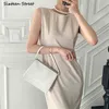 Chic Chaki Платья для Женщины Без рукавов Летняя Элегантная вечеринка Vestido Корейский O-SEEN Бизнес Старинный Длинный OL 210603