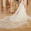 Sjöjungfru brudklänningar ny ankomst bröllopsklänning blommig applique med pärlor paljetter (klänning + 3m bröllop slöja)