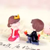 2 pçs / par de noiva noivo miniatura modelo para micro paisagem decoração jardim rosa amante vermelho figurinhas boneca de casamento