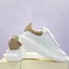 Chaussures en cuir Baskets Sneaker surdimensionnées Tabourets Espadrilles Hommes Femmes Appartements Rembourrés Espadrille Plat Blanc Noir Plateforme Coussin Semelle C34