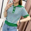 Kadın Yeşil Çizgili Örme T Gömlek Takı Düğmeleri Ince Bayanlar Yaka Kısa Kollu T-shirt Moda Örgü Top 210521