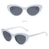 Gafas de sol Sombras de marco de moda Copas de sol para las mujeres 2021 Retro Vintage Diseñador de moda UV400 Coche que conduce afuera