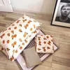 Conjuntos de ropa de cama Dormitorio Juego de ropa de cama de cuatro piezas Invierno Grueso Algodón puro Impresión Funda nórdica Moda Simple Familia El