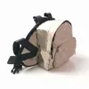 カジュアルな手紙プリントペットバッグファッションドッグエルフ屋外の調節可能なレザーの子犬バックパックのためのテディシュナウザーフレンチブルドッグ