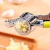 Garlic Press Hand Pressure Vegetable Tool Cooking Kitchen Accessories Professional Stainless Steel Zinc Alloy 210423