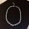 Choker Glänzende Schädelknochen Strass Halskette Dreidimensionale T-Schnalle Ins Vintage Frauen Kurze Schlüsselbeinkette Trend