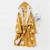 Autumn Winter Warm Thicken Coral Fleece Long Robes Women Couples Fashion Stars Print Hooded Kimono Bathrobe Plus Size Dresses 210901