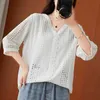 Höstkvinnor Toppar Casual Cotton Blouse Plus Size Hollow Out Shirts Cardigan V Neck Solid Loose Slim Blouses 10224 210512