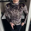 Leopard Velvet T-shirt Herr Långärmad Casual Slim Fit T-shirt Vintage halv turtleneck Man Streetwear club Toppar T-shirts Kläder 210527