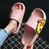 Letnia plaża slajdy kobiety Kaptuki Sandały Sandały Flip Flopy Candy Cartoon Duck Platform