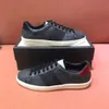 Lyxiga designerskor Herr Dam Sneakers Chaussures Läder Trainers Broderi Ränder Sneaker Walking Sport Sko storlek 35-47