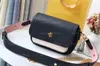 Кожаная сумка для женщин для женщин - нежный дизайн Lockme с черным розовым, дизайнерским кошельком с вместительными отсеками, M58557