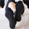 Profesjonalne Kobiety Anti Slip Balet Taniec Taniec Dolne Skarpety Grip Yoga Pilates Home Sox Dzianiny Backless Sports Moda Sock ACCS