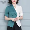 Sommer Button Damen Tops Kurzarm Seide Satin Frauen Shirts Büro Elegante solide V-Ausschnitt Bluse Plus Größe 10095 210508