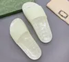 Moda mujer zapatilla transparente Diapositivas planas Chanclas Verano Zapatos de baño al aire libre Ropa de playa Zapatillas fábrica de zapatos