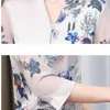 韓国のシルクブラウスの女性の花のシャツのシャツの女性VネックトッププラスサイズエレガントなサテンプリントSシフォンシャツ210604