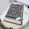 Sjaal Hoge kwaliteit Mode Klassieke Sjaals 2021 uitlaatdemper Letterpatroon wol Landschap dierenprint Pashmina's Winter Sjaals 12498964