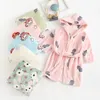 Cartoon Kinderen Gewaden Flanel Baby Badjas Lange Mouwen Hooded Kids Badjas Mooie Dier Kind Jongen Meisjes Kid Kleding 1408 B3