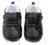 Nyfödda pojkar flickor första vandrare barn småbarn snörning pu sneakers prewalker vita skor
