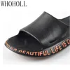 2020 New Hot Summer Pantofole da uomo Casual Scarpe bianche nere Scivoli antiscivolo Sandali da bagno Suola morbida Scivoli da donna Plus Size 47