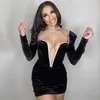Gratis Chic Diamond-Edged Deep V Neck Dress Black Women Sexy Velvet Bodycon Club Evening Party Vestidos 210524
