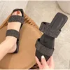 Vrouwen zomer platte slippers elegante dames vierkante teen dia's buiten schoenen vrouwelijke kristallen bling sandalen mode vrouw schoenen 2021