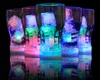Cor mini romântico fabricante de ruído noccino cubo led artificial icecube lanterna luz na água champanhe casamento decoração festa de Natal