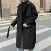 Trench da uomo 2022 Autunno Stile di abbigliamento Inverno allentato Per uomo Khaki British Vintage Lungo Corea Giacca a vento Streetwear Viol22