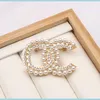 Épingles bijoux de luxe de luxe Des lettres C Lettres avec la créativité de la broche de diamant Personnalité Pearl Crystal Rignestone Korean Simple ST2087868