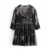 Vintage zwarte print mini vrouw jurk mode ruche v-hals chiffon korte es vrouwen lente chique casual 210519