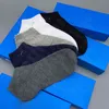 Herrensocken Damen Brief Tier Stickerei Baumwolle Bootssocke Pariser Stil Outdoor Freizeit Zufällig 5 Farben mit Geschenkbox