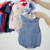 Lente babyjongen meisje bodysuit mouwloze denim jumpsuit met pet geboren schattige stijl kinderkleding E43 210610