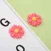 30st 22mm Daisy Flower Flatback Resin Komponenter Cabochons Scrapbook Craft DIY Embellishments Telefon Inredning Huvudbonader Tillbehör