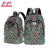 Novas Mulheres Mochila Geométrica Dobrável Saco Sacos de Escola de Estudantes Pequenos para Adolescentes Mochilas Luminosas Holograma Mochila Diária X0529