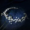 Petite fleur blanche couronne de mariée perles de vigne femmes bijoux filaire mariage bal cheveux diadème bandeau accessoires