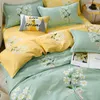 Sängkläder sätter 1 tryckt solid hemuppsättning 4st högkvalitativ härlig mönster med stjärnträdblomma