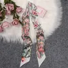 NIEUWE FASOMBAG SCHAAG BLOEMPRINT VROUWEN VROUWEN SILK SCHAKKEN SKINNY LICHTER VROUWBAND VROUWBAND TWEEVER HOOFD LANGE SCHAKKEN WAKKEN