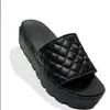 Black White Platform Scuffs Sandals Padded slipper Sexy Women stitching sandal Thick Rubber sole slides Flat quilted slippers 6Colors 007