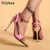 Elyken 2021 Nouvelles sandales en cuir PU Femmes Sexy Bout pointu Discothèque Stripper Talons Mode Cheville Chaîne Boucle Sangle Chaussures Y0721