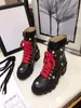 2022 Martin Desert Boot Cowboy Fahsion Boots Platform Womens Winter Boots Love Arrow 100 ٪ Heal Leather 5cm Heel Flamingos Medal HE3399