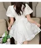 Witte kant holle vrouw jurk v-hals hoge taille bladerdeeg mouw vestidos zomer dames elegante vintage jurk vrouwelijke 210518