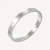 Bracelet d'amour en acier inoxydable 6mm 18K bracelet en plaqué or blanc pour femmes et hommes à vis Bracelets de tournevis Couple Accessoires avec des pochettes de bijoux en gros