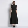 Negro Flor soluble en agua Patchwork de encaje Big Swing Maxi Mujer sin mangas Vintage Slim High Cintura Runway Vestido largo 210416