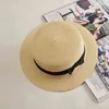2016 Mode Sun Hat för Kvinnor Klassisk Panama Cap Ozyc Chic Sommar Spring Beach Visir Kort Solid Straw Hat Brim Headwear G220301