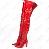Ронтические женщины Зимние бедро высокие ботинки с блок -каблуками змеиной рисунок заостренные пальцы великолепные красные клубы.