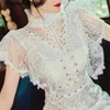 Kvinna klänning daisy broderi vit mesh ärmlös spets kvinnlig patchwork stand nack casual bodycon summer 210603